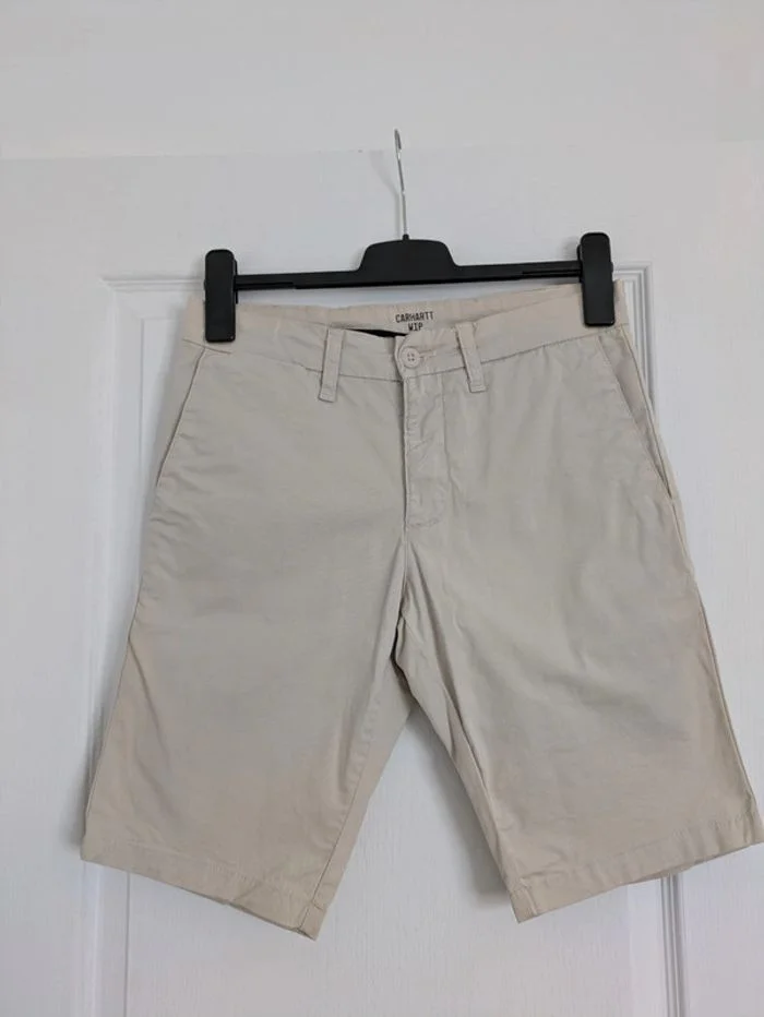 Short Carhartt taille M